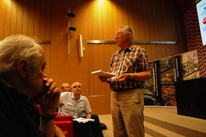 zdravotních data tým Vít Voženílek, Alžběta Brychtová, Alena Vondráková a Jan Michalík s příspěvkem Atlas činnosti speciálně pedagogických center v ČR. Upozorňujeme na místo konání: Aula PřF UP na tř.