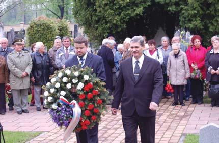 Dopravní uzavírka Od pondělí 17. května je pro osobní automobily uzavřena část rekonstruované ulice 8. pěšího pluku, a to v úseku od polikliniky po křižovatku s ulicí Hlavní.
