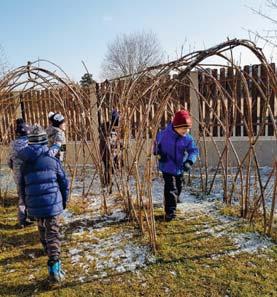 Tímto nepřímo ocenila práci všech našich pedagogů, kteří se po celý rok snaží dětem předávat s láskou, porozuměním, ale i důsledností znalosti a dovednosti potřebné pro další kroky životem.