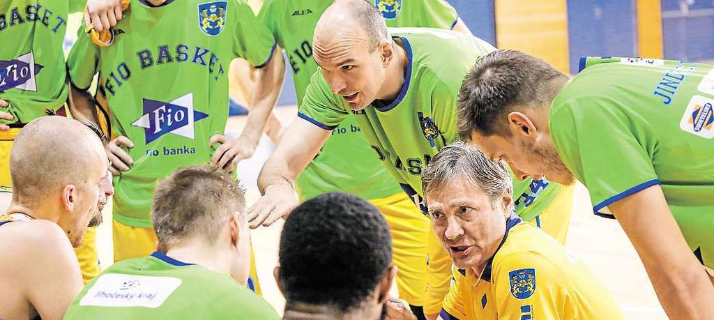 DAVID NEBOR JINDŘICHŮV HRADEC Přestože do věkové kategorie starších dorostenek spadají jen tři hráčky, nechtěli jsme je z1.ligy odhlašovat.