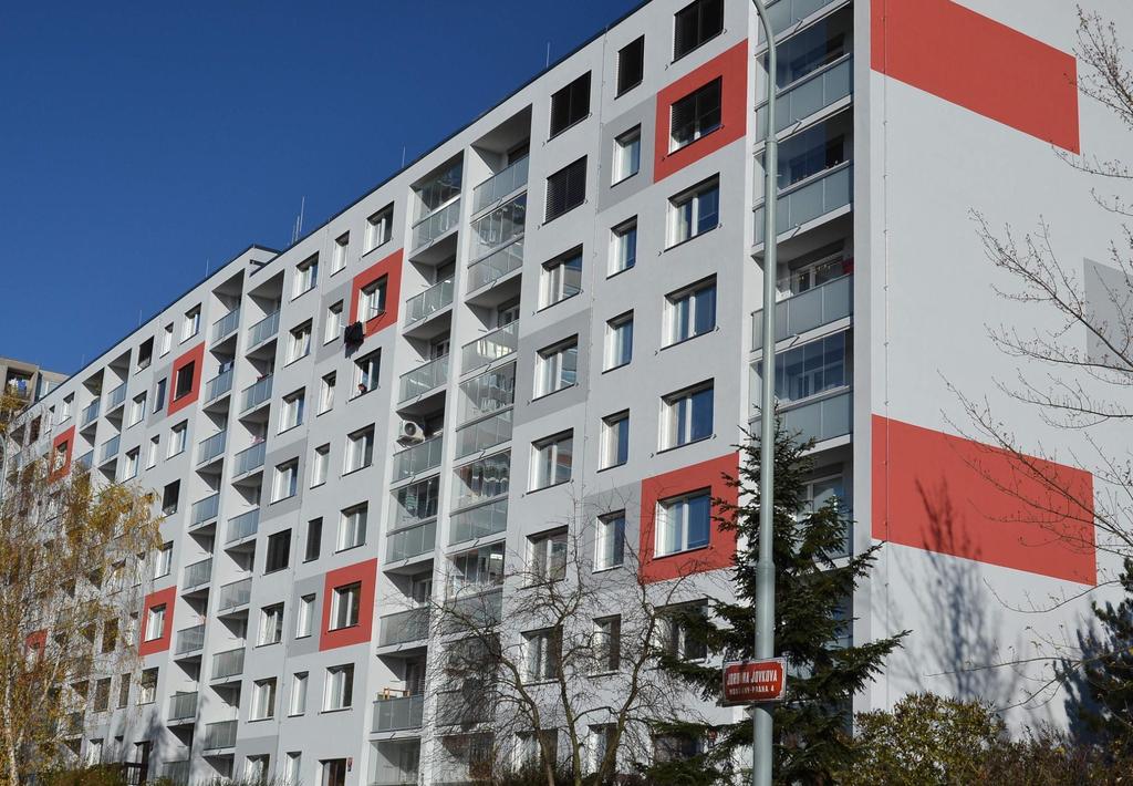 hlavní barva: světle šedá vedlejší barva: tmavší odstín šedé