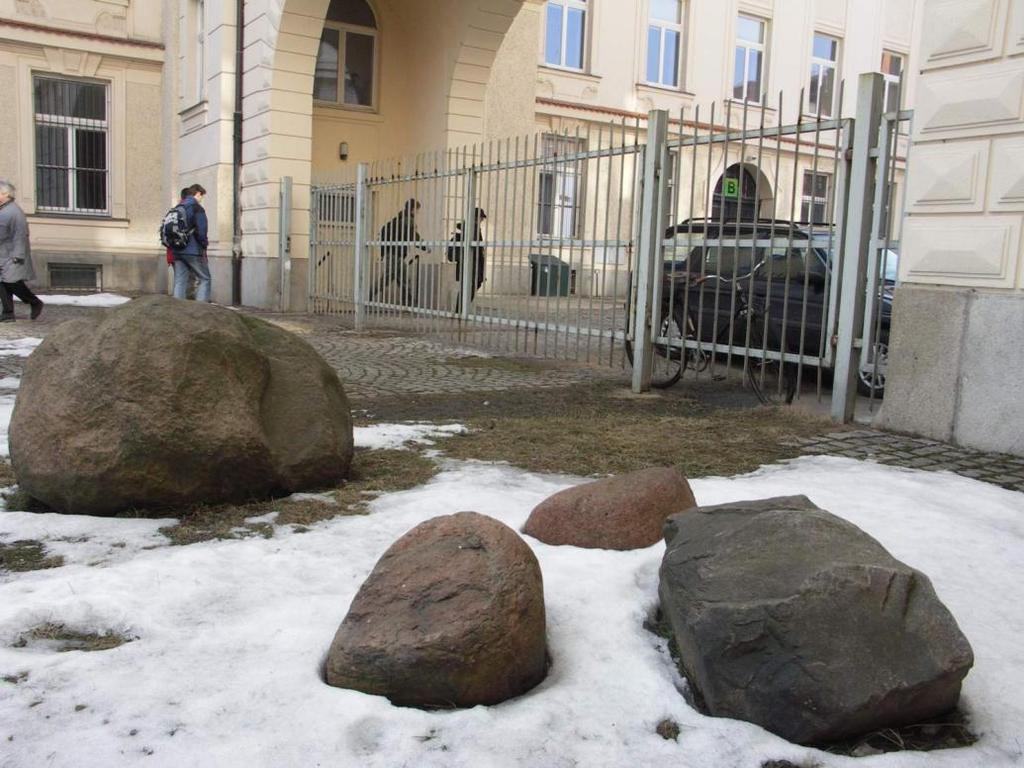 Svinovské bludné balvany u