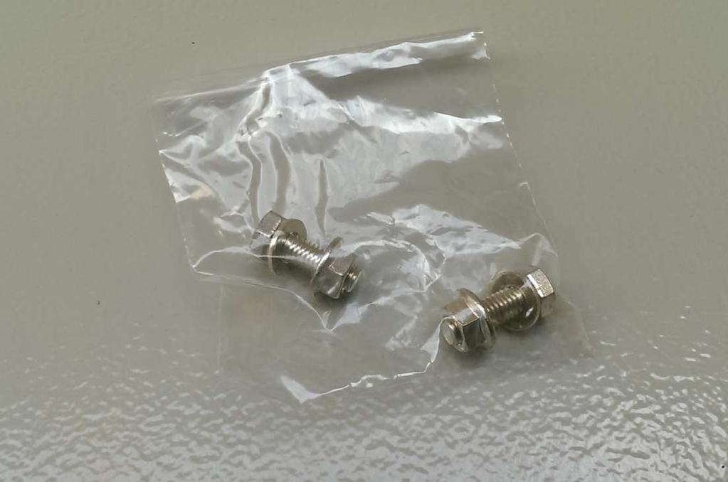 6. Step/krok Each battery has own 2pcs connecting