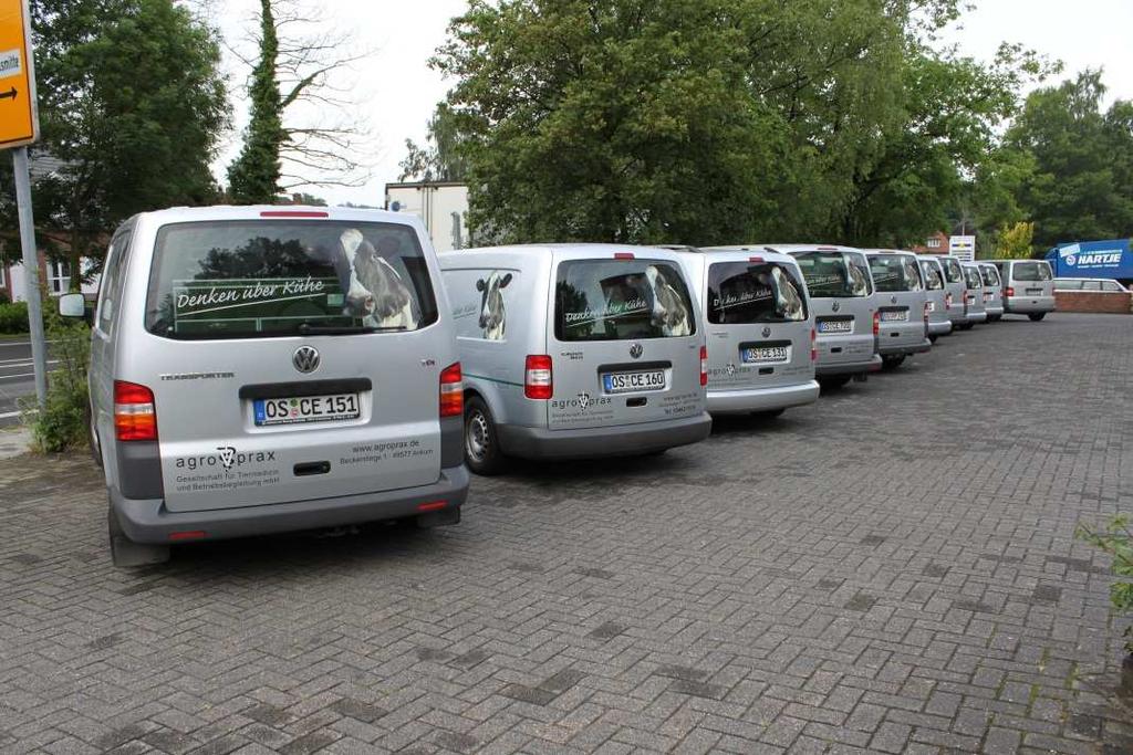 Agroprax 29 veterinářů z toho 16 ženy 7 na částečný úvazek 3