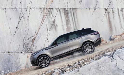 TERRAIN RESPONSE Pokud ručně zapnete unikátní standardní systém Terrain Response společnosti Land Rover, ten zajistí optimální nastavení vozidla přizpůsobováním