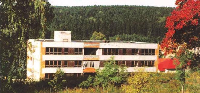 Již v roce, tedy téměř před 0 lety, probíhá v Olešnickém Debrném pravidelné školní vyučování zdejších dětí v čp.