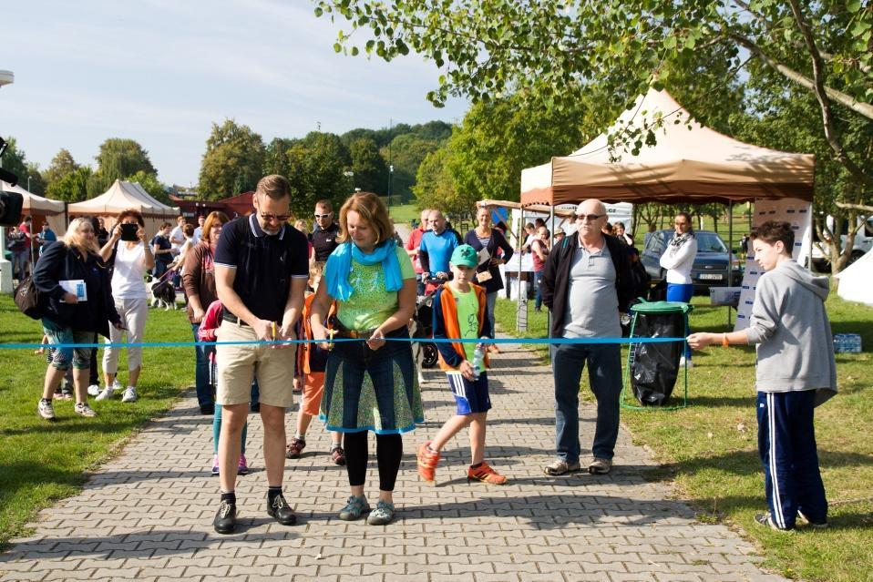 startovného + výtěžek z projektu Nadace ČEZ Pomáhej pohybem.