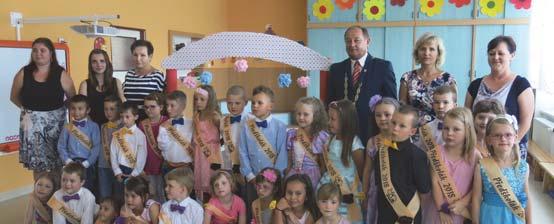 Dvě hodiny strávené u školy se všem přímým účastníkům líbily. Spokojeně vypadali i paní učitelky, představitelé města i škol a školek, a tak věříme, že Bystřice má od června 2018 novou tradici.