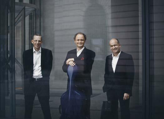Feininger Trio Irène Zandel 26. 5. NE / SUN Rudolfinum, Dvořákova síň Dvořák Hall FEININGER TRIO Josef Suk Klavírní trio c moll op. 2 Piano Trio in C minor Op. 2 Bohuslav Martinů Klavírní trio č.