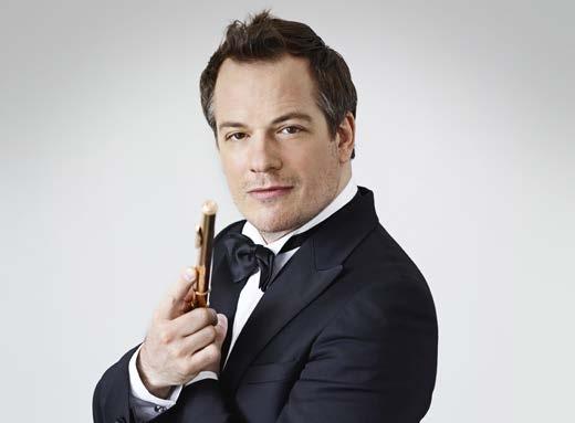 Emmanuel Pahud Josef Fischnaller a houslistou Renaudem Capuçonem (3. a 4. června). Ryze francouzský program s Českou filharmonií nastuduje francouzská dirigentská hvězda Louis Langrée (31. května).