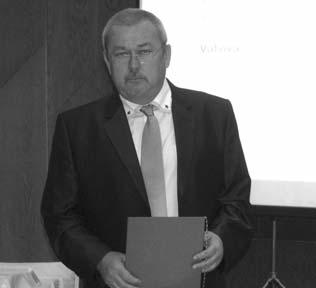 desaťtisíce eur. Od 1. augusta budú žiaci prvého stupňa základných škôl a seniori cestovať v mestskej hromadnej doprave bezplatne a dôchodcovia sa môžu tešiť aj na štedré príspevky na obedy.