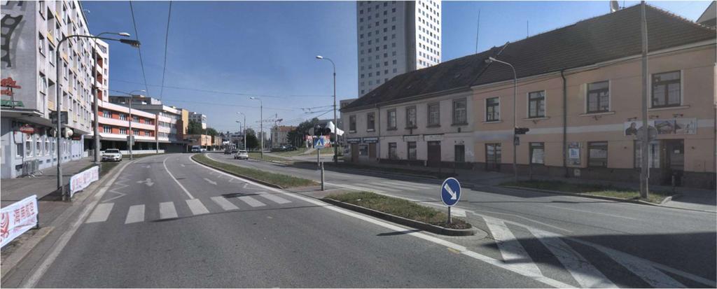 Obrázek 4 - Nevyhovující přechod na Pražské třídě před restaurací Perla Jako nejdůležitější parametr se uvádí délka přechodu, která úměrně ovlivňuje délku pobytu chodce na vozovce.