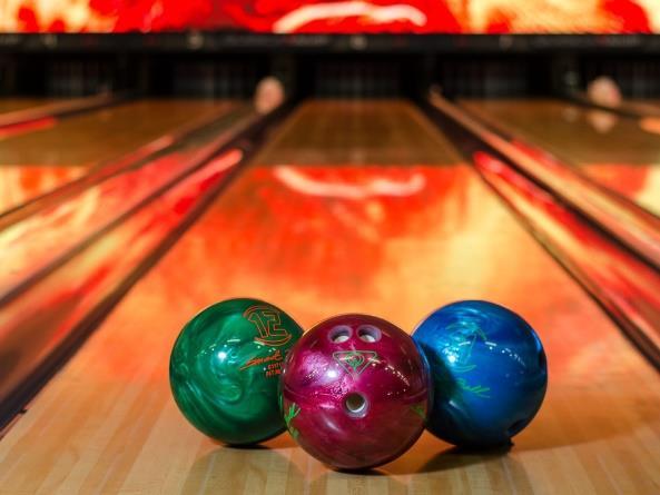 TURNAJ V BOWLINGU pro dospělé Datum: sobota 24. listopadu 2018 od 19 21 hodin Kde: Bowling centrum Brno s.r.o. Líšeňská 4515/80 Brno - Líšeň Sraz: v 18:15 hodin rozdělení do skupin v 18:30 hodin Kdo má zájem se zúčastnit, musí se nahlásit v kanceláři UNB nebo na unb@cmjn.