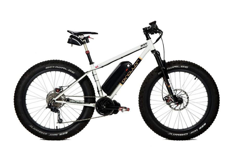 STŘEDOVÝ POHON BAFANG BBS-HD Extra silný středový pohon o nominálním výkonu 1000W v kombinaci s kroutícím momentem až 160 Nm představuje nekompromisní řešení v každé situaci.