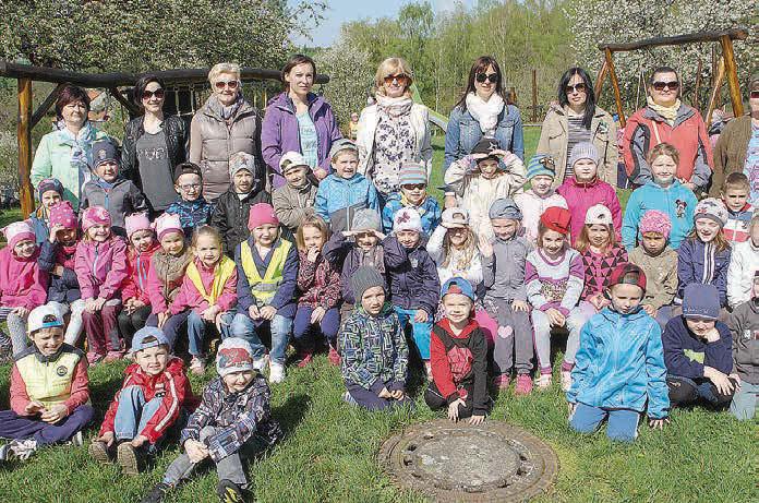 Od loňského roku jsme do těchto překrásných prostor přesunuli pasování předškoláků na školáky. Prvním hostem byl i zpěvák Pavel Novák, letos přijedou dva klauni ze Slováckého divadla.
