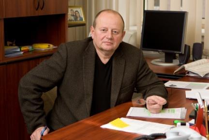 KATEDRA PRÁVA Vedoucí katedry: JUDr. Bohuslav Halfar Profil katedry Katedra práva zajišťuje systematickou výuku práva pro ekonomy.