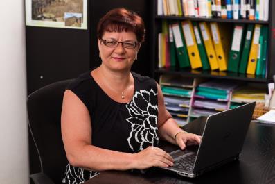 KATEDRA SYSTÉMOVÉHO INŽENÝRSTVÍ Vedoucí katedry: doc. Ing. Jana Hančlová, CSc.