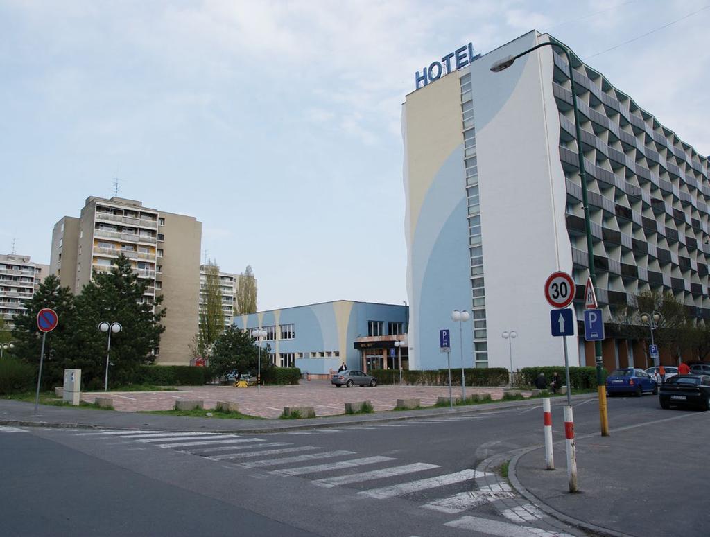 VŠEOBECNÉ USTANOVENIA TECHNICKÉ USPORIADANIE Plavecký klub ORCA Bratislava DÁTUM A MIESTO KONANIA 4. 5. 6. 5. 2018, KP Pasienky 50m bazén, Junácka 4, Bratislava PRIHLÁŠKY do: 9. 4. 2018 email: orcacup@orcabratislava.
