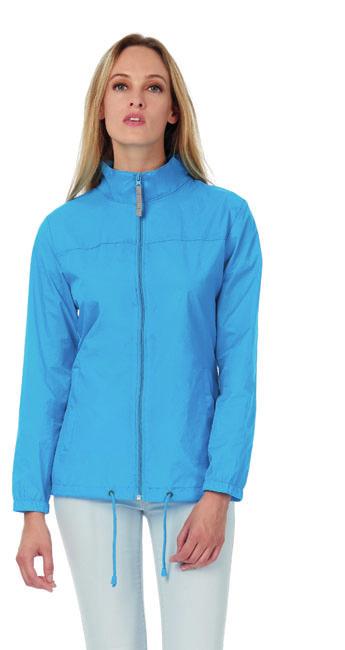 rukávy z  skrytý zip po celé délce, 2 boční kapsy na zip, 2 vnitřní kapsy 30 1 47,50/Kč 1220, 01.