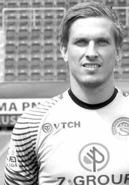 FC SLOVÁCKO 1:1 TRENÉRE, NA SLOVÍČKO Lukáš Sadílek vystihl špatnou rozehrávku gólmana Kozáčika a vybídl Filipa Kubalu ke vstřelení úvodního gólu na půdě vedoucí Plzně.