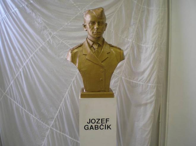 Program pokračoval prehliadkou