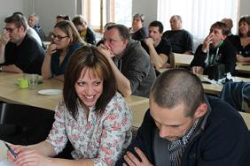 A pokud se zrovna nedaří, jak si říct o pomoc! Bc. Kamila Racková Vedoucí vzdělávacího odd. & personalistka Tel.: 606 294 825, e-mail: rackova@cpnrp.cz 18 Eva Vopelková Asistentka Tel.
