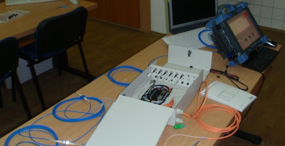 Měření bylo provedeno z obou stran pro hodnoty vlnové délky 850nm a 1300nm (obr. 4.18 4.20).