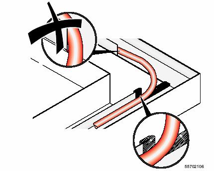 Instalace optického kabelu Kabel neohýbat přes ostré rohy