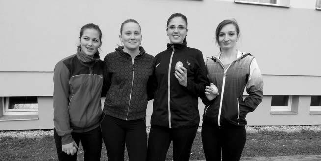 Štafetový běh o Velikonočního zajíce nejrychlejší hoši ve škole žijeme společně Štafetový běh o Velikonočního zajíce nejlepší děvčata Žáci v domově mládeže se aktivně zapojují do programu