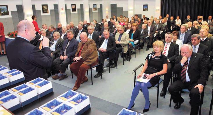 podnikání ocenění Merkurovy medaile za přínos a podporu podnikání Velmi slavnostní atmosféra panovala v pražském sídle Hospodářské komory České republiky na začátku prosince.