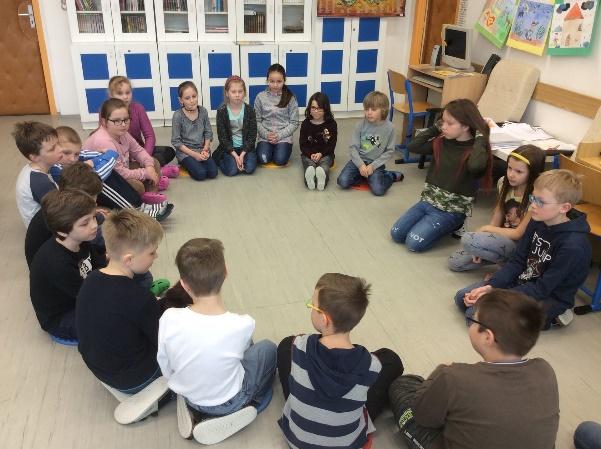 Ať už u žáků, kteří byli rádi za to, že přišli například o hodinu matematiky, nebo u kantorů, kteří byli ohromeni naší prací, souhrou a umem, které jsme dosáhli nápodobou