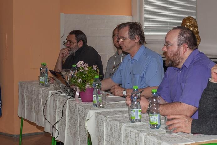 Soutěžili v pěti kategoriích: V kategorii MATEMATIKA (kategorie 01) soutěžil se svou prací Optimalizace simulovaných vozidel Tibor Mikeš ze ZI4A.
