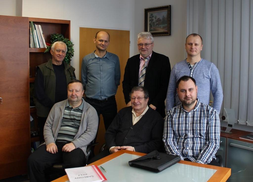 Příprava projektu Moderní informační technologie V rámci Operačního programu Výzkum, vývoj a vzdělávání jsme v rámci výzvy Podpora škol formou projektů zjednodušeného vykazování Šablony pro SŠ začali
