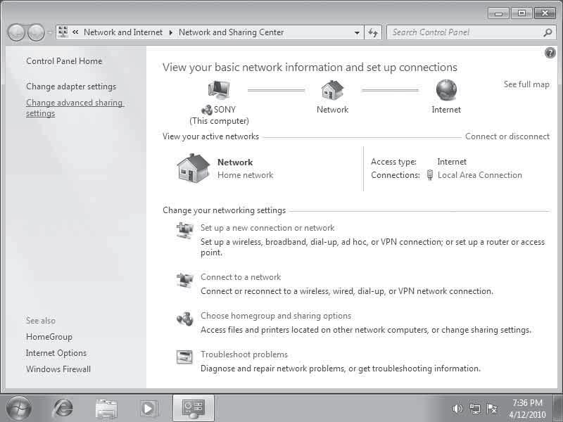 Nastavení počítače s Windows 7 1 Přejděte na nabídku [Start] - [Control Panel] (Ovládací panely) a v nabídce [Network and Internet] (Síť a internet) zvolte [View network status and tasks] (Zobrazit