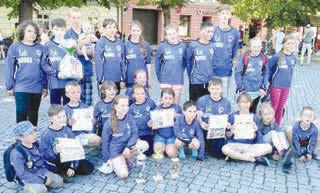 v Ostrožské Lhotě sbor dobrovolných hasičů, měli ve svých řadách 54