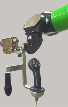 ATX D EEx-p verze Robota Robot s tímto doplňujícím prvkem může být používán v zónách s výbušnou atmosférou, která spočívá v hořlavém