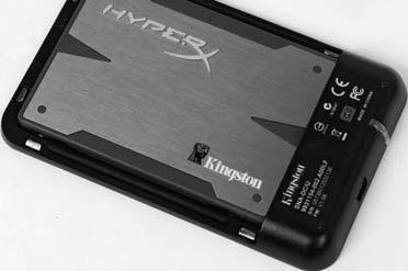 OTESTOVÁNO V REDAKCI RECENZE Extrarychlý frajer Kingston se s novým SSD HyperX vrací po slabším období na samotný vrchol SSD disků.