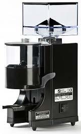 Příkon: 500W; Napětí: 50/60Hz; Rozměry: š/h/v/ 210x290x585 áha: 10,5 Kg 380 AMKC60*4 30 500 Kč 380 AMKRC60*4 40