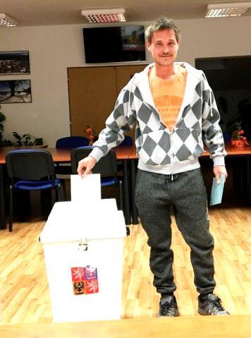 Výsledky voleb do Zastupitelstva obce Javorník Počet zapsaných voličů 323 Počet voličů, kterým byly vydány úřední obálky 191 Počet odevzdaných úředních obálek 191 Volební účast 59,13% Počet platných