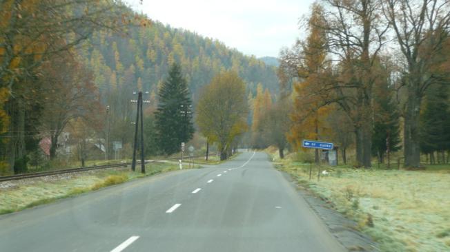 Výsledky kontroly zrozumiteľnosti, úplnosti a kvality dopravného značenia 20 v smere Brezno je v úseku priechodu pre chodcov umožnené predbiehanie, i keď sa priechod pre chodcov nachádza za