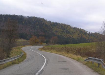 (vonkajšia strana zákruty) foto 70,71 osadiť dopravné
