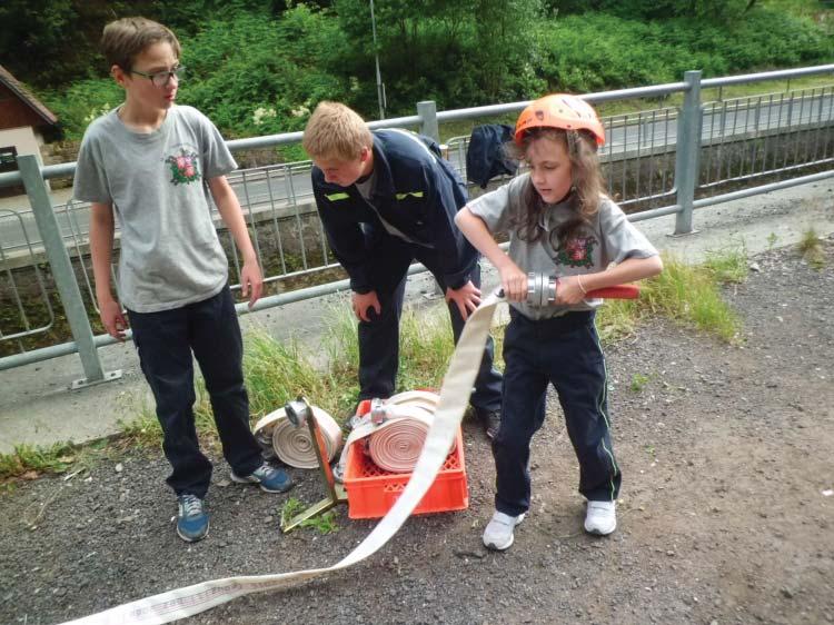 pøekonání nízké pøekážky bylo pro mnohé hraèkou Tou bylo rychlé rozbalení hadice