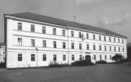 Gymnázium Zikmunda Wintra v Rakovníku. Foto: Eva Wróblewská. soustředí na další pole záznamu životopis.