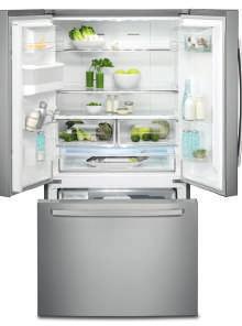 Spotřebič je díky své nízké hlučnosti (pouze 39 db při systému No Frost) vhodný i do kuchyní spojených s obývacím pokojem.