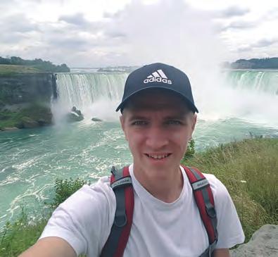 Podpora studentù prostøednictvím Americké obchodní komory Americká obchodní komora podpoøila v roce 27 studenty zaøazené do Stipendijního programu èástkou ve výši 2 Kè.