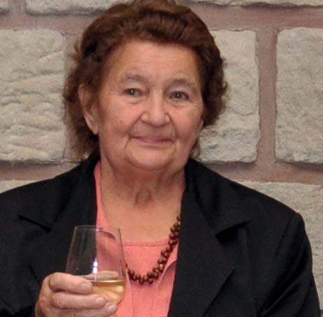 Zlínského kraje 2013 Mistr tradiční rukodělné výroby Zlínského kraje Drobné zvykoslovné předměty / Vizovické pečivo Ludmila Kalivodová Vizovice Ludmila Kalivodová (1933) pochází z Horních Studének.