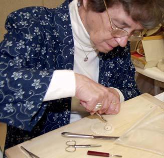 Zlínského kraje 2013 Mistr tradiční rukodělné výroby Zlínského kraje Drobné zvykoslovné předměty / Vizovické pečivo Stanislava Žabková Vizovice Stanislava Žabková (1932) se narodila v Praze.