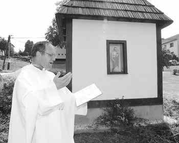 SPOLEČNOST 29 Kastelán tajně upekl dva bochníky Po stovce porcí specialit nezůstal ani drobeček Čvrtý ročník gastroakce Co vonělo z hradní kuchyně přinesl návštěvníkům středověké menu podle receptů