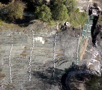 Jako zdroj energie v tomto případě slouží zámecký rybník, do kterého bylo uloženo 4 000 m potrubí HDPE