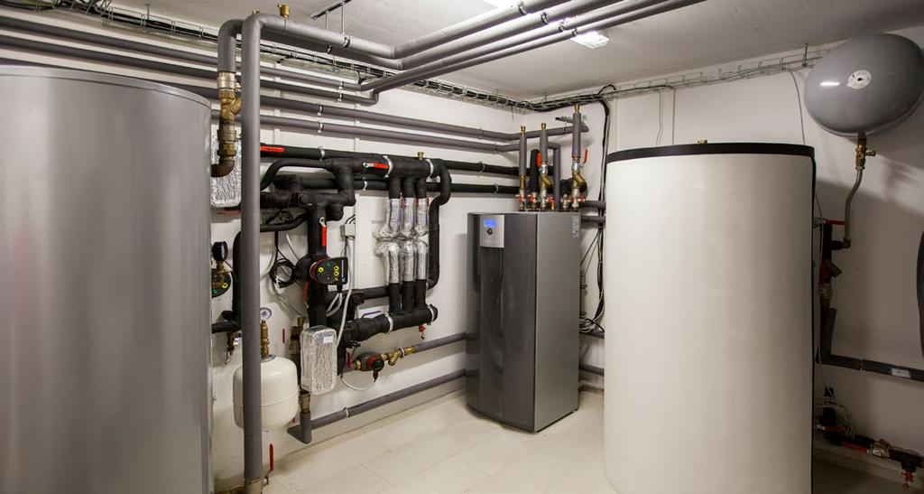 E E PI E PI TČ Kompaktní tepelné čerpadlo alpha innotec země/voda SWC 122H3 (výkon 12 kw, COP 5,00 při B0/W35) ANt Oddělovací a taktovací zásobník pro vytápění alpha innotec TPS 200 ANch Oddělovací a